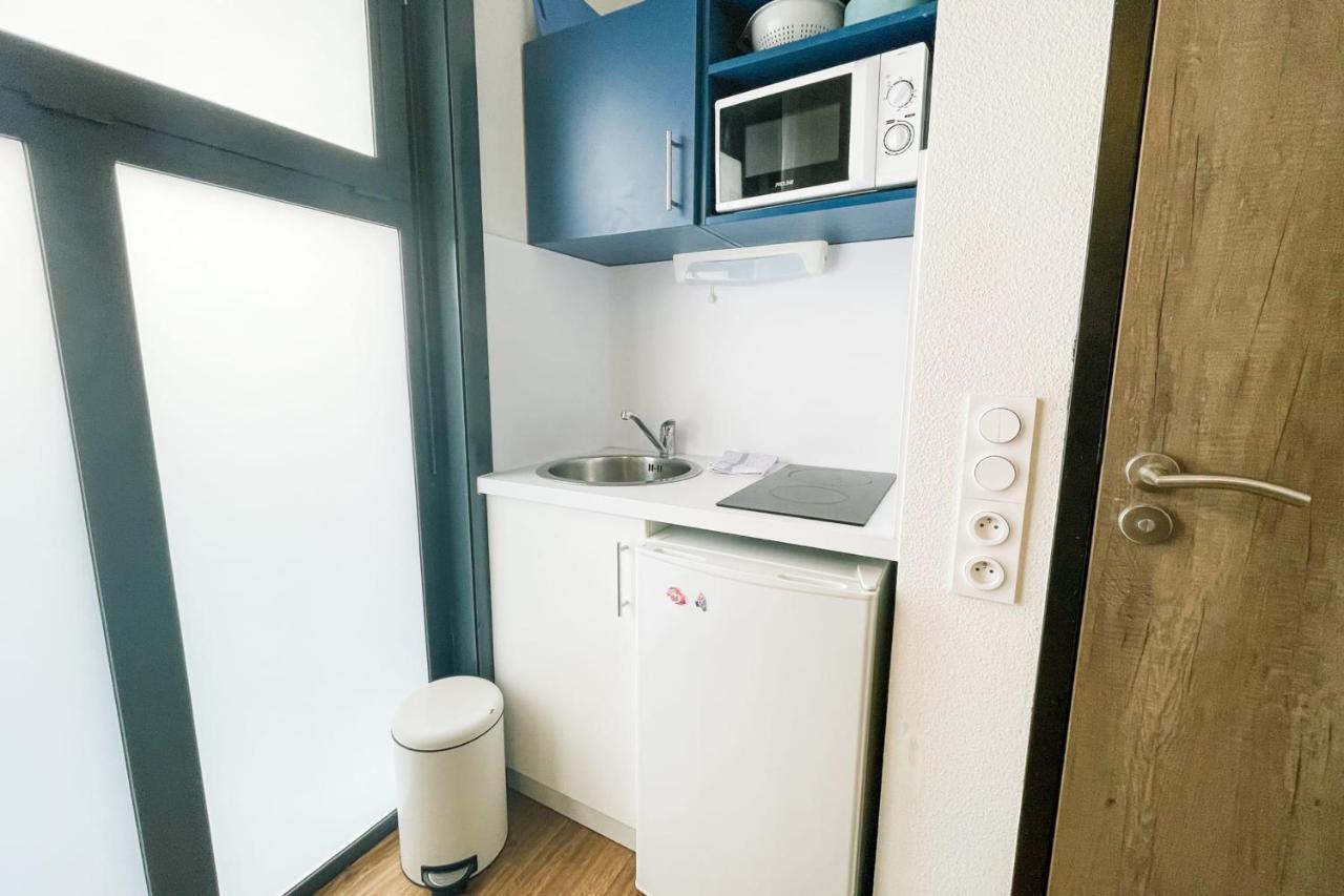 #y7 La Caserne De Bonne Private *